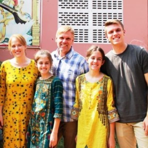 family volunteering india holiday